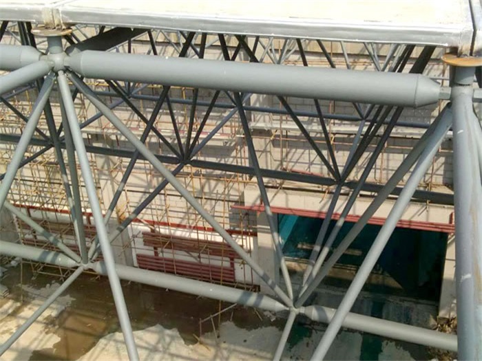 五大连池网架钢结构工程有限公司